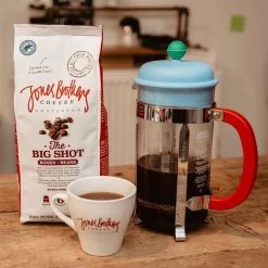 Jones Brothers Coffee The Big Shot Koffiebonen - 6 X 500 Gram -Koffiehuis 1200x1200 94
